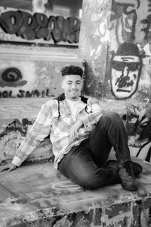 046